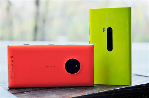 Nokia Lumia 830 vs Nokia Lumia 920 Karşılaştırma
